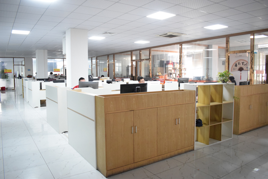 GUANGZHOU YM PACKAGE PRODUCTS CO.,LTD. 製造者の生産ライン