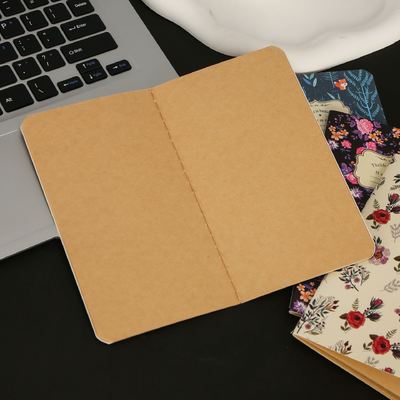 学術用途向け 15 ページ スパイラルハードカバーノート モノクロ配色