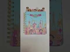 カスタマイズされたノート：あなただけのユニークな筆記用具を！