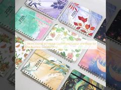 あなたのビジネスサクセスストーリーのためのカスタムジャーナルノート、カスタマイズされた色と紙